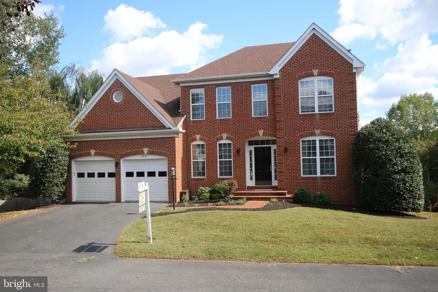 2410 DAKOTA LAKES DR, Herndon, VA 20171