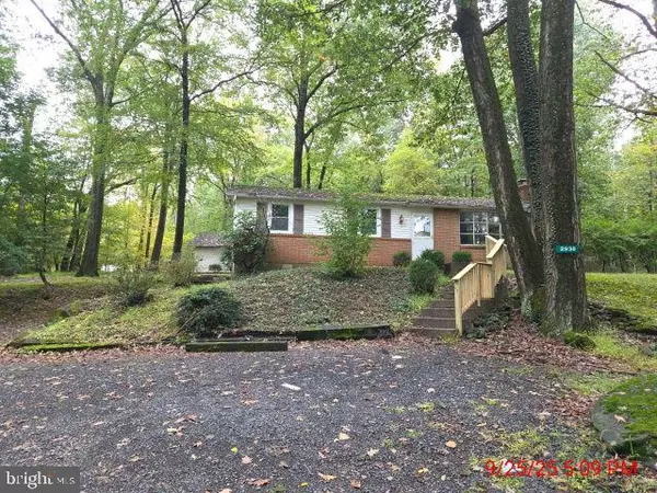 2938 HILL RD, Sellersville, PA 18960