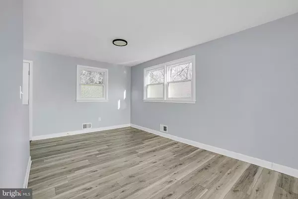 Baltimore, MD 21207,5922 BALTIMORE ST