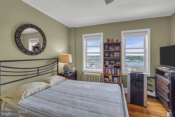 Asbury Park, NJ 07712,400 DEAL LAKE DR #8F