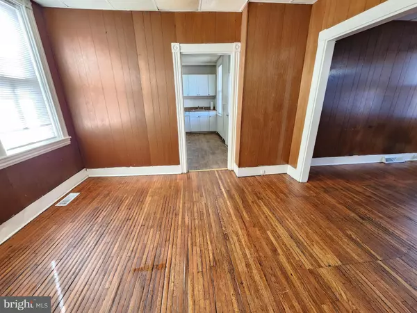 Lancaster, PA 17603,17 CORAL ST