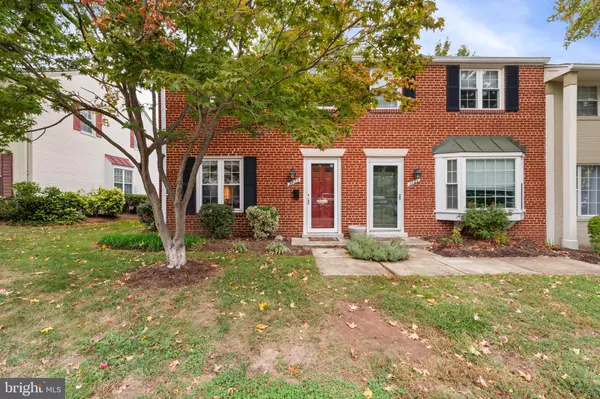 3823 JAY AVE, Alexandria, VA 22302