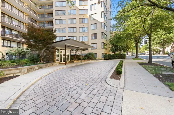 Washington, DC 20008,4740 CONNECTICUT AVE NW #903