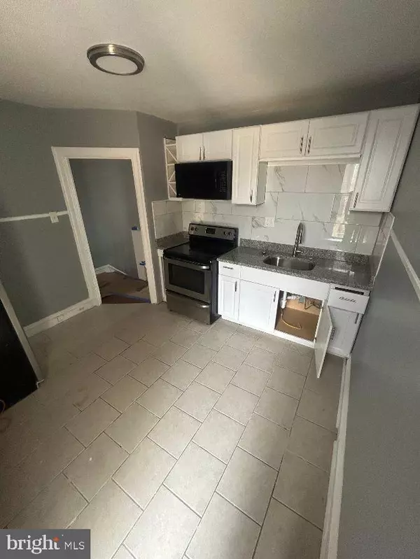Philadelphia, PA 19120,4749 BINGHAM ST