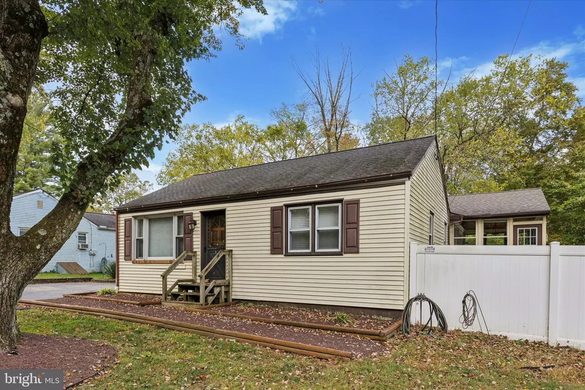 Feasterville Trevose, PA 19053,29 LANGHORNE AVE