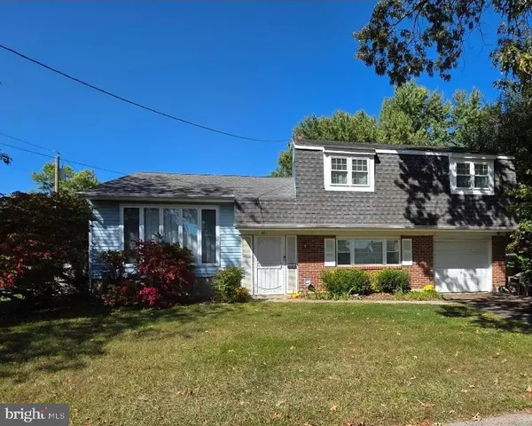 Beverly, NJ 08010,401 CARDINAL RD