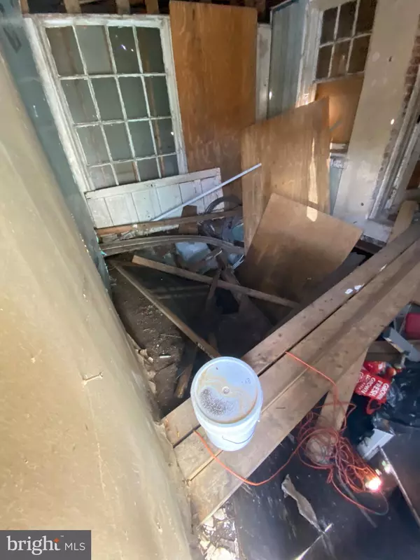 Philadelphia, PA 19143,5217 BEAUMONT AVE