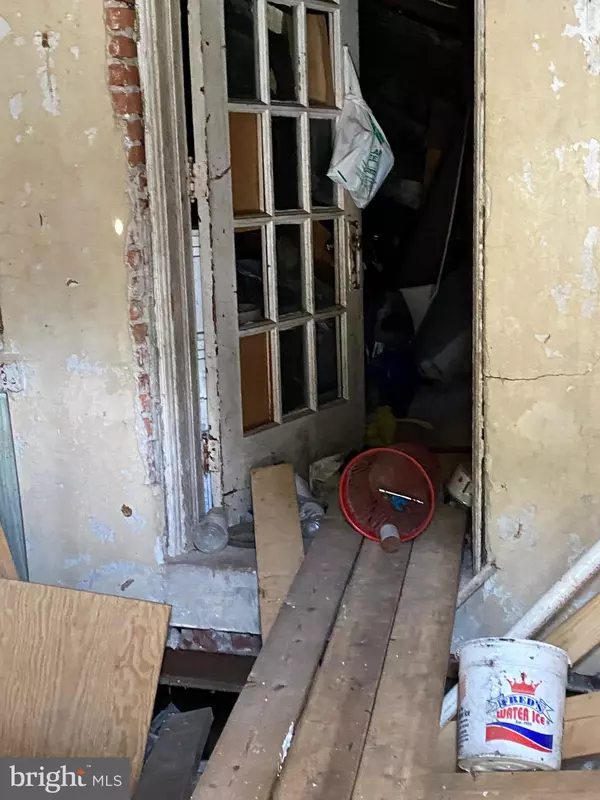 Philadelphia, PA 19143,5217 BEAUMONT AVE