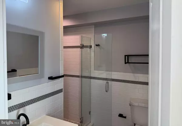 Philadelphia, PA 19125,2521 E DAUPHIN ST