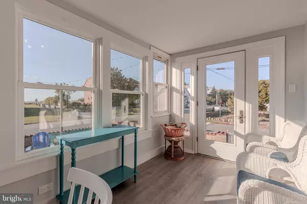 Villas, NJ 08251,240 W PACIFIC AVE