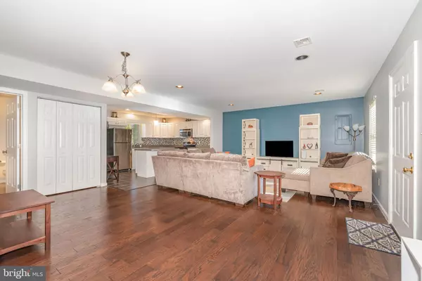 Mechanicsburg, PA 17055,165 MELBOURNE LN