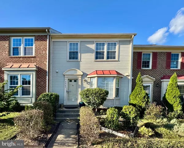 5502 LAKEWHITE CT, Fairfax, VA 22032