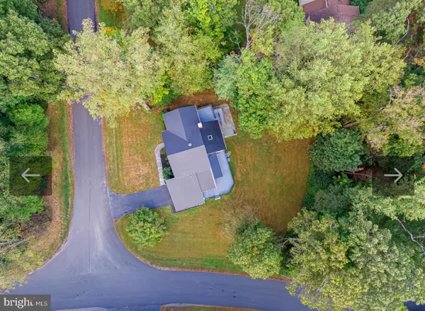 Oakton, VA 22124,11713 SUMACS ST