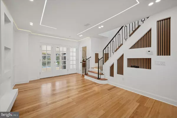 Philadelphia, PA 19151,6021 CLIFFORD TER
