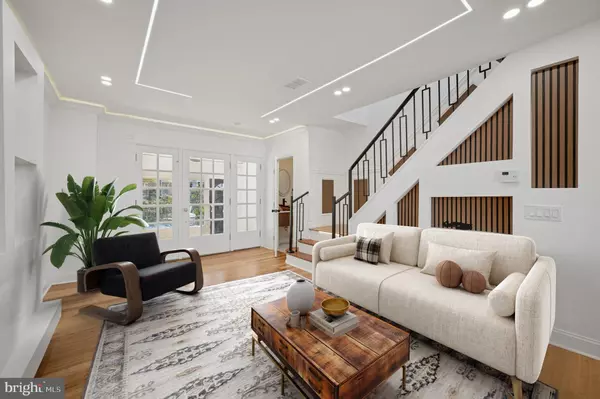 Philadelphia, PA 19151,6021 CLIFFORD TER