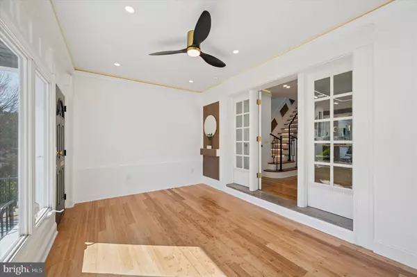 Philadelphia, PA 19151,6021 CLIFFORD TER