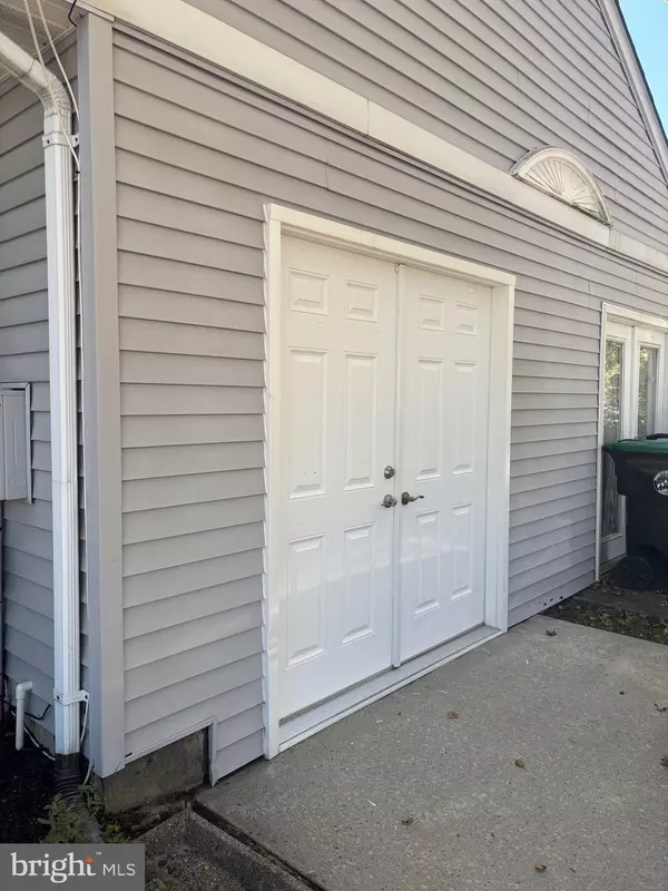 Sicklerville, NJ 08081,60 HIGH MEADOWS DR