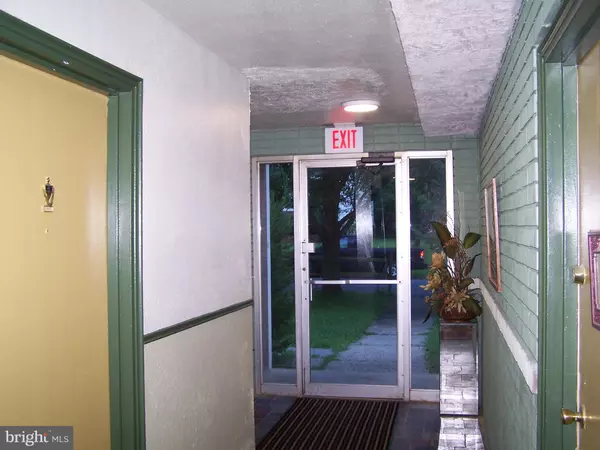 Rockville, MD 20850,311 DAWSON AVE #5