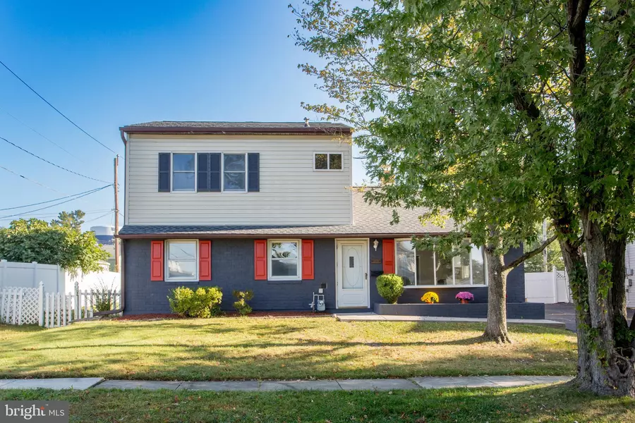 3851 BERKLEY RD, Bensalem, PA 19020