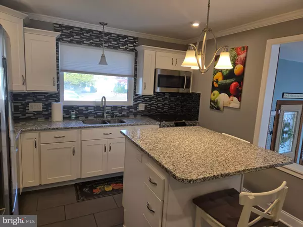 Williamstown, NJ 08094,136 CORA AVE