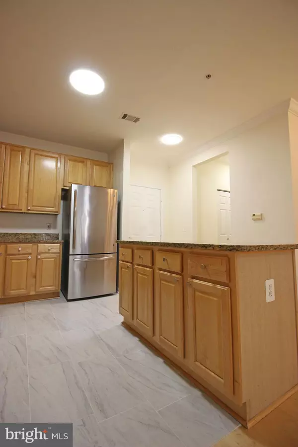 Vienna, VA 22181,9486 VIRGINIA CENTER BLVD #203