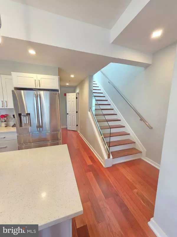 Washington, DC 20019,4106 GAULT PL NE #5