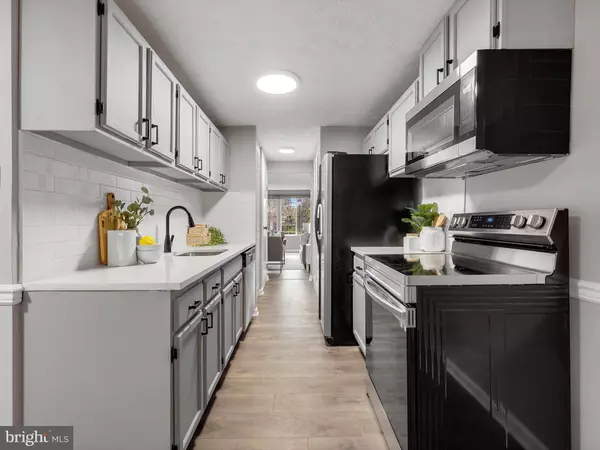 Glen Burnie, MD 21061,7965 QUAIL CT