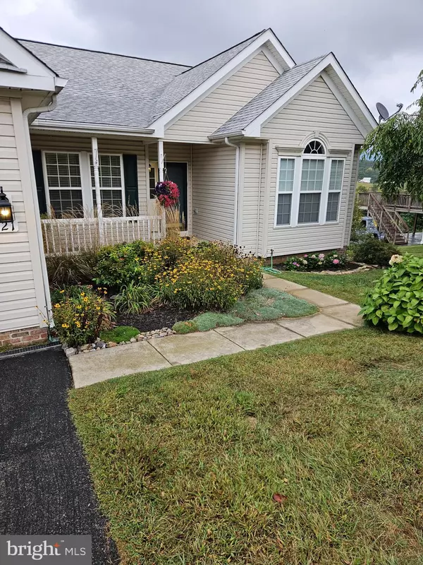 Smithsburg, MD 21783,121 COLTON CT