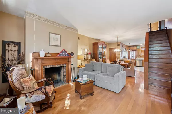 Philadelphia, PA 19145,2325 S LAMBERT ST