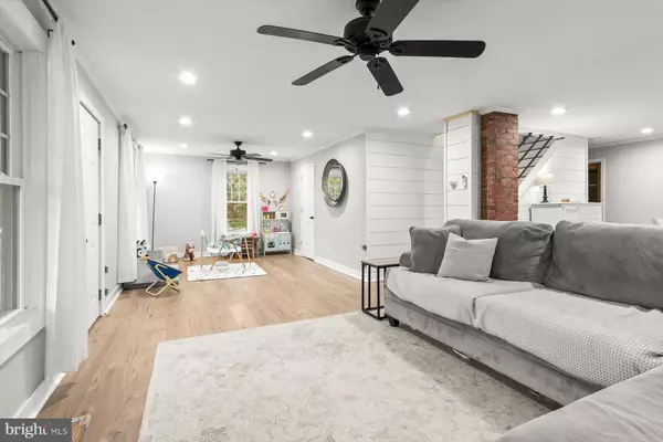 Tracys Landing, MD 20711,79 W BAY FRONT RD