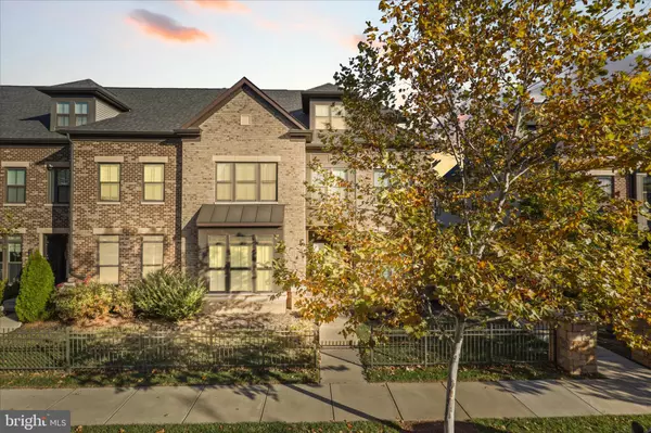 Ashburn, VA 20148,43360 SOUTHLAND ST