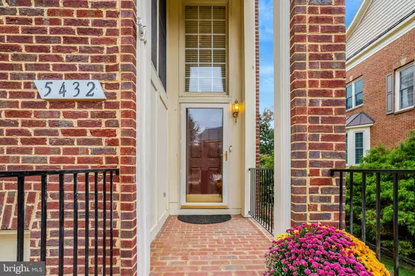 5432 EDSALL RIDGE PL, Alexandria, VA 22312