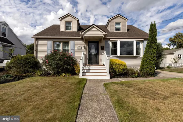 209 LAKE DR, Bellmawr, NJ 08031