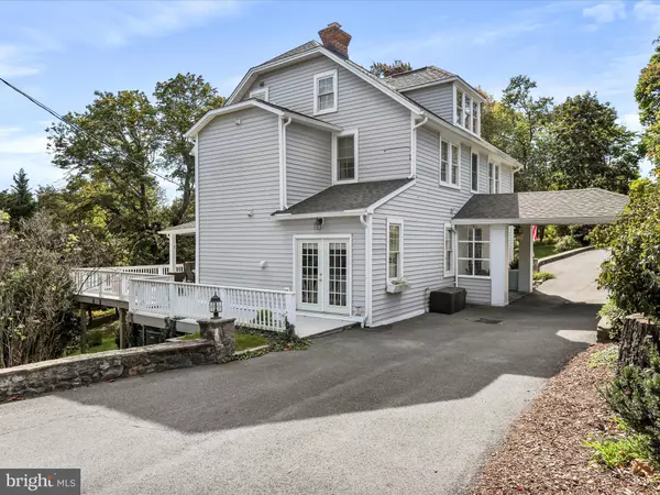 Blue Ridge Summit, PA 17214,14946 CHARMIAN RD