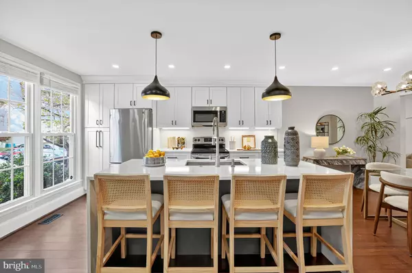 Laurel, MD 20707,14211 OAKPOINTE DR