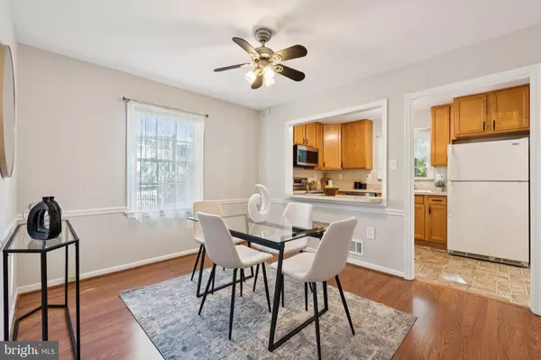 Herndon, VA 20170,717 CAMPBELL WAY