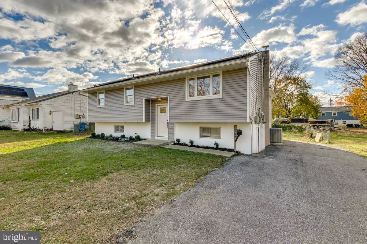 Clayton, NJ 08312,238 W CENTER ST