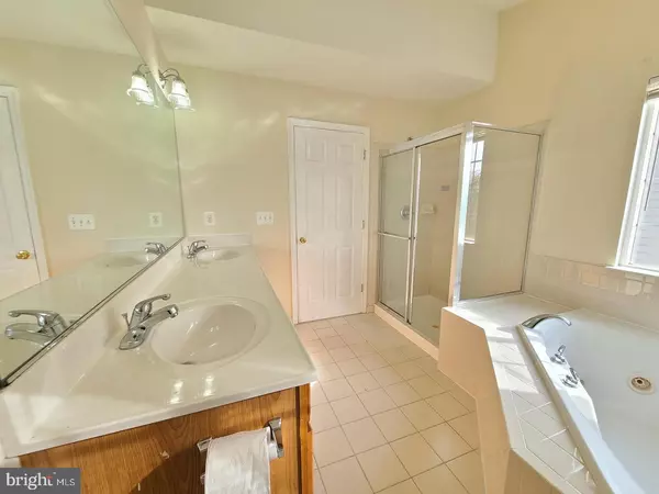 Triangle, VA 22172,3746 KATIE PL