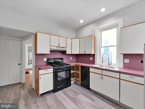 Lancaster, PA 17603,115 COLLEGE AVE