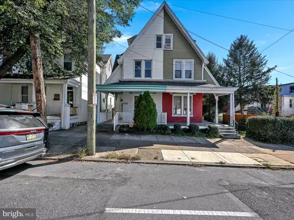 Lancaster, PA 17603,115 COLLEGE AVE