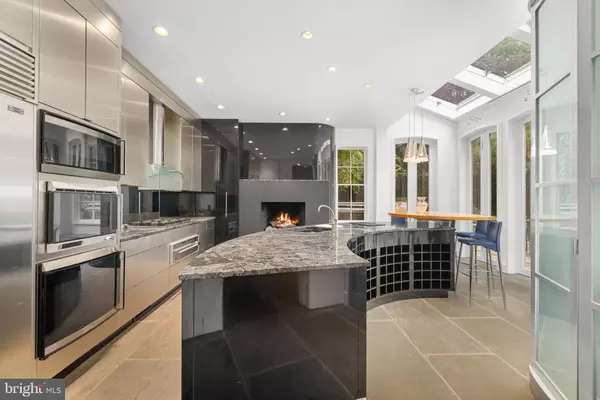 Washington, DC 20007,2813 Q ST NW