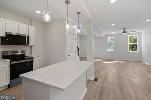 Baltimore, MD 21229,112 N HILTON ST