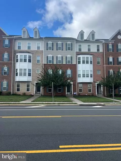 Ashburn, VA 20148,43841 CENTERGATE DR