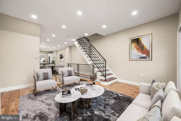 Philadelphia, PA 19145,2302 S 22ND ST