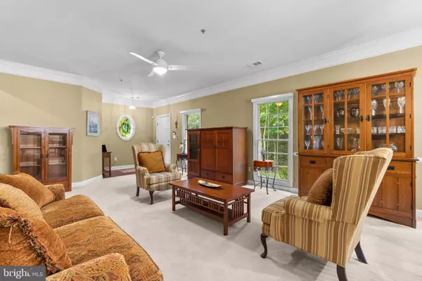 Edgewater, MD 21037,344 COLONY POINT PL