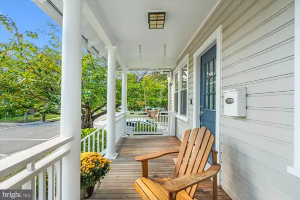 Alexandria, VA 22301,100 E CUSTIS AVE