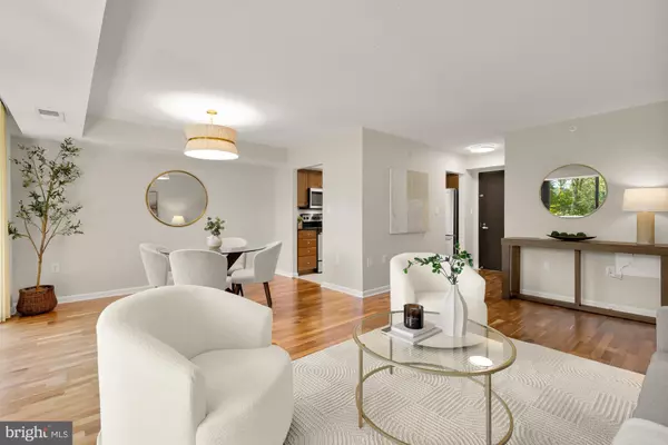 Falls Church, VA 22043,2230 GEORGE C MARSHALL DR #306