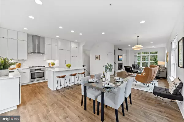 Potomac, MD 20854,11300 EMERALD PARK RD