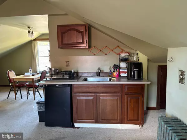 Woodbury, NJ 08096,54 WATKINS AVE