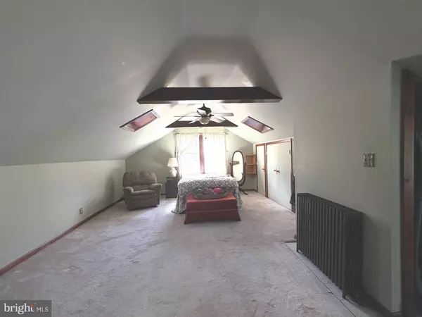 Woodbury, NJ 08096,54 WATKINS AVE